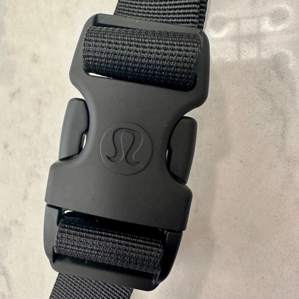 Lululemon Mini Belt Bag, Black - Picture 4 of 11